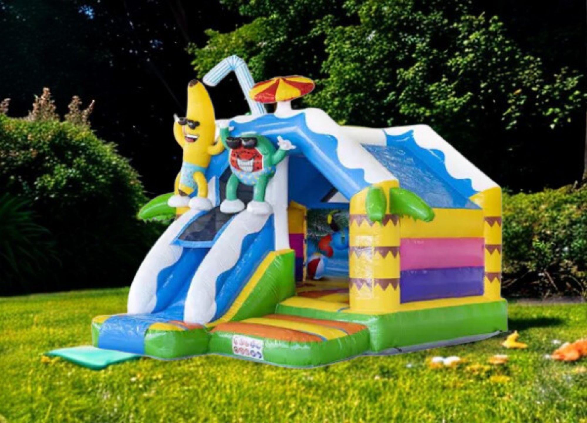 Feest en Spring springkussen huren Sneek Friesland Summer Party